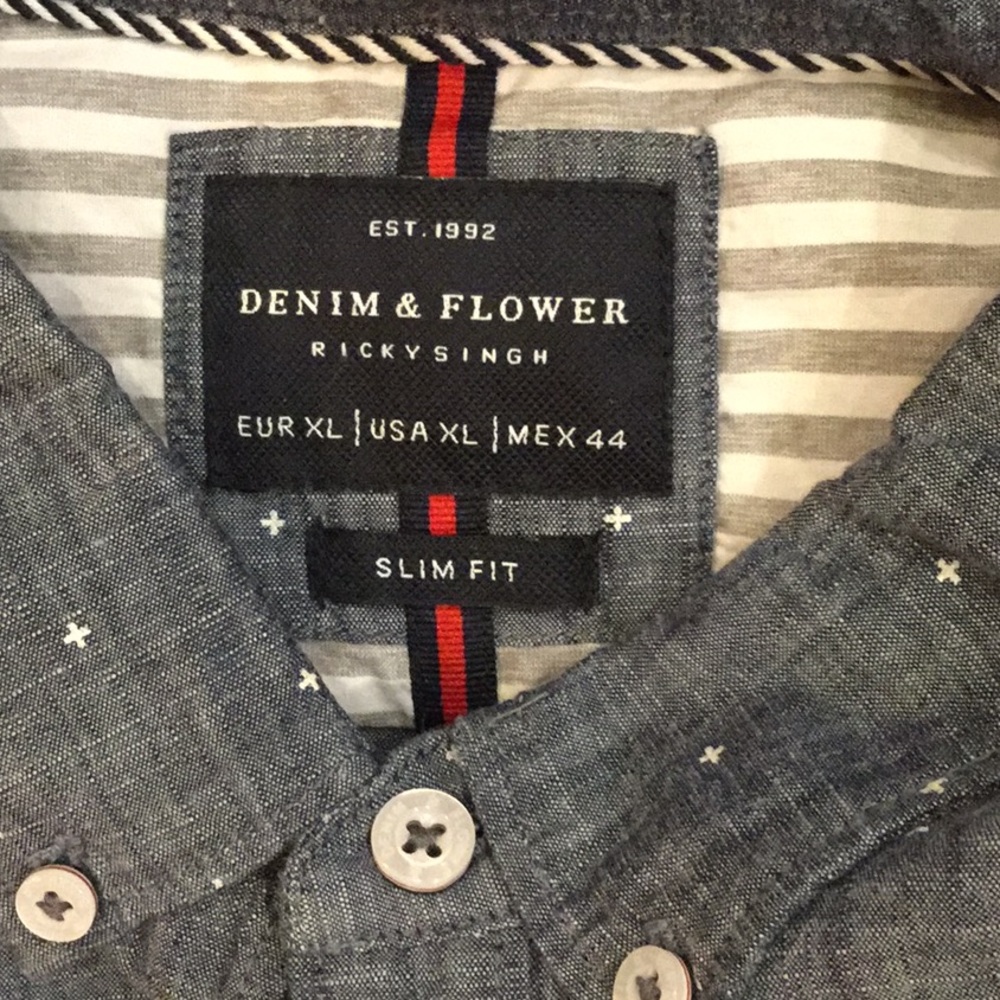 Denim & Flower slim fit button down. NWT - Picture 2 of 7